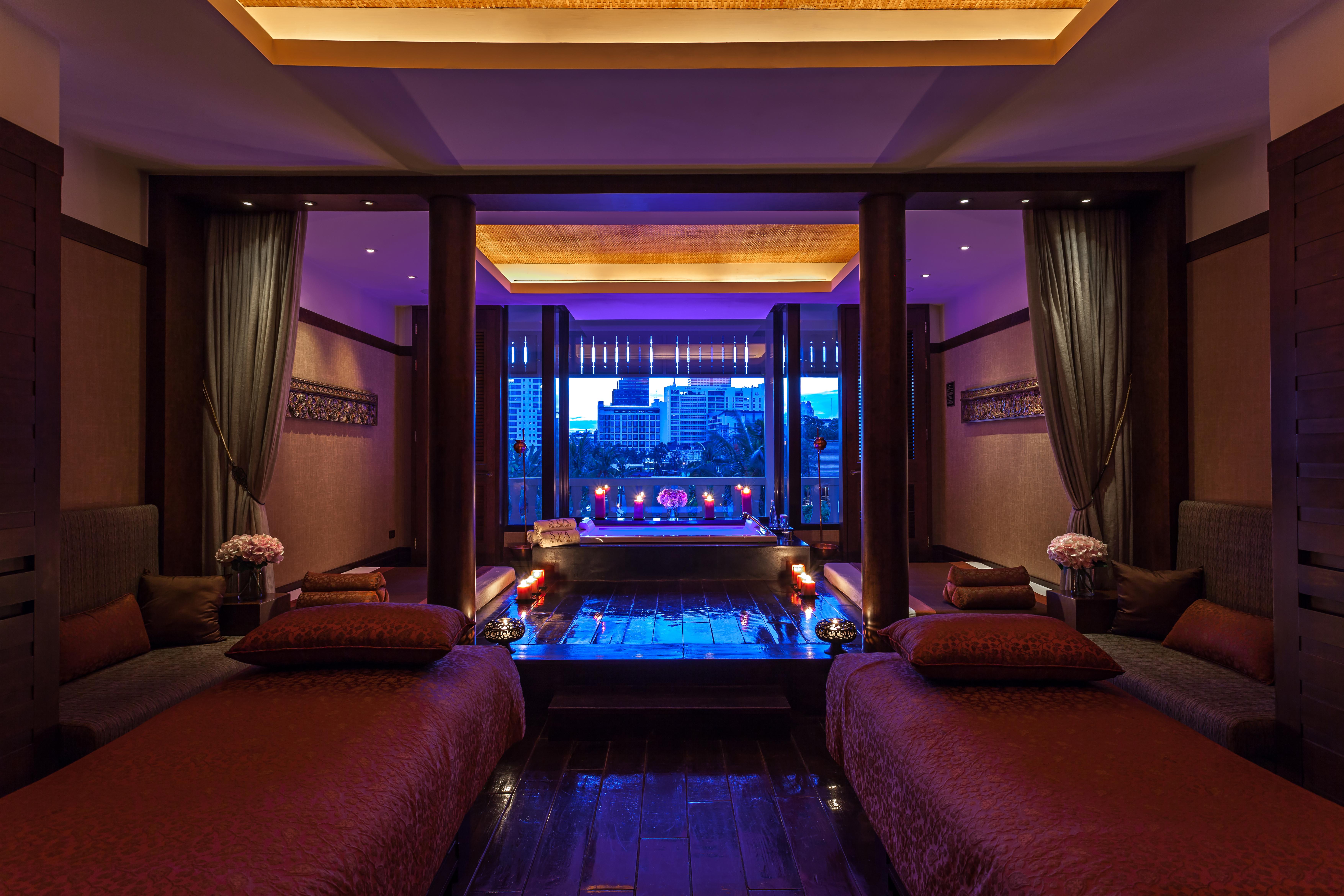 Отель The Peninsula Бангкок Экстерьер фото The Spa at The Landmark
