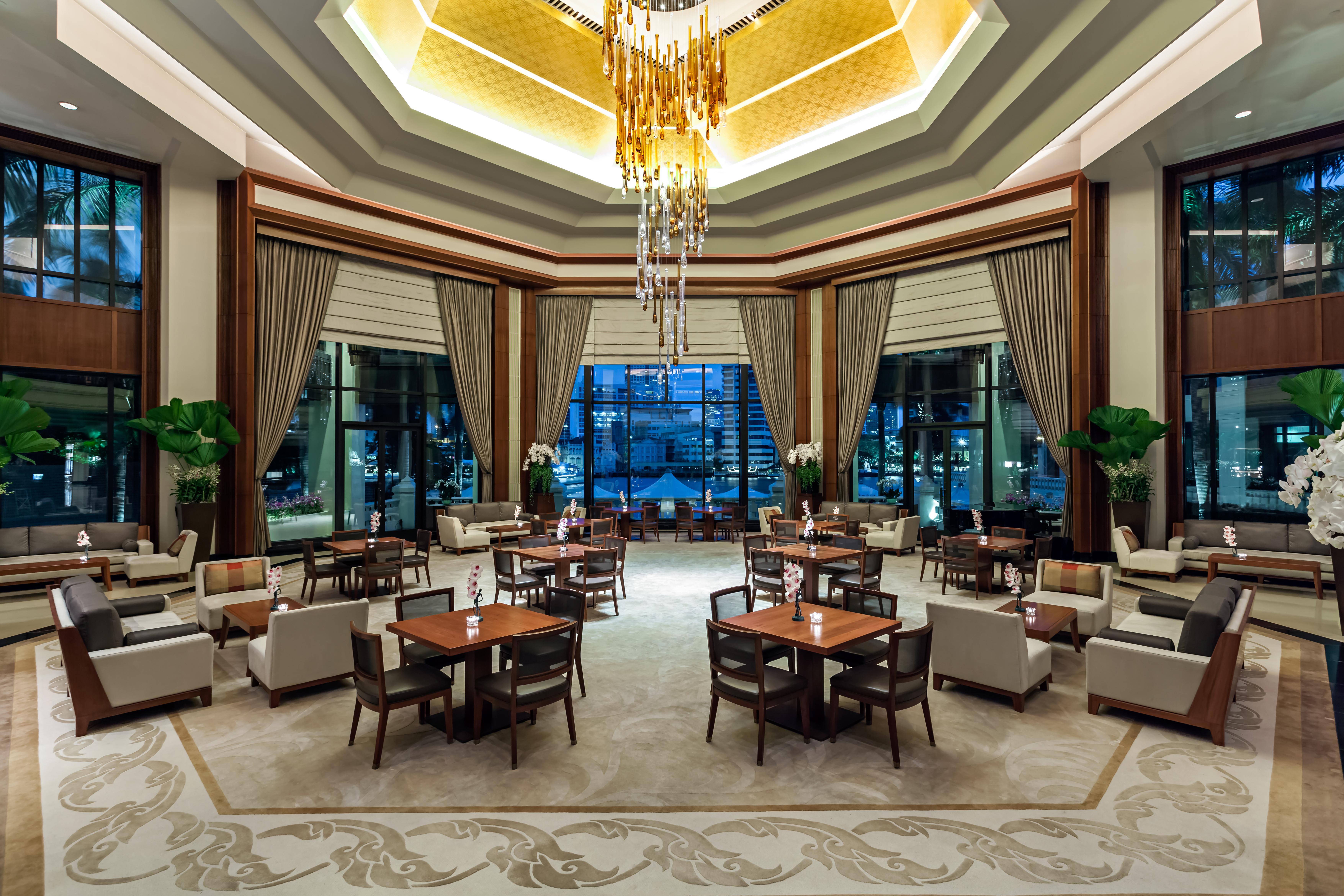 Отель The Peninsula Бангкок Экстерьер фото The lobby
